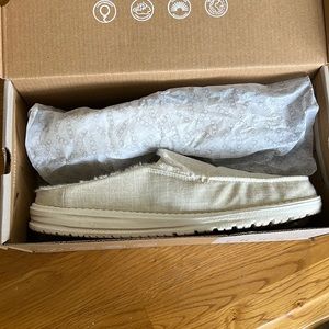 Hey Dude Sparkling Gold Lexi